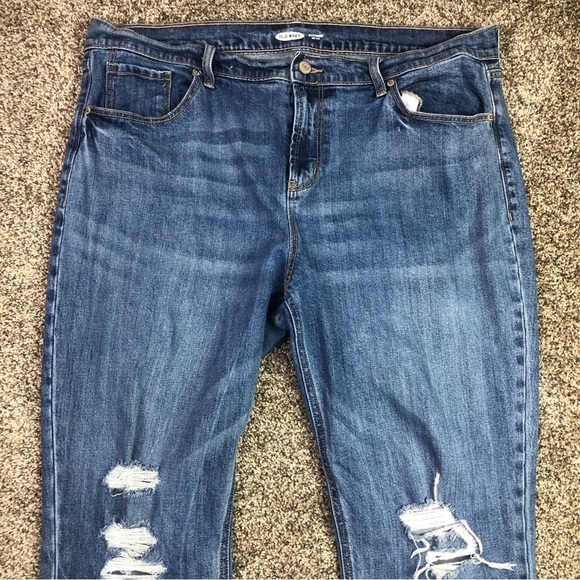 Old Navy Women’s Blue Distressed Denim Mid Rise Boyfriend Jeans Size 16 - Picture 3 of 14